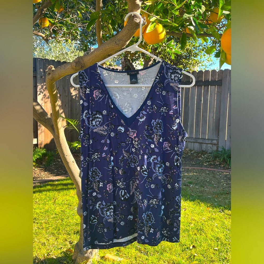 Sleeveless shirt (96% rayon & 4% spandex)